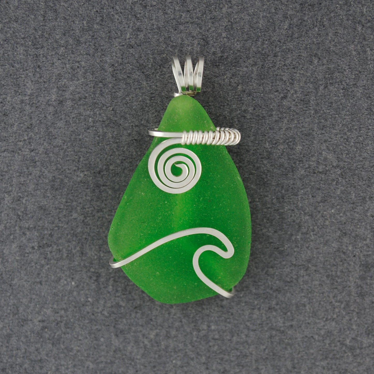 Sterling Silver Green Sea Glas Sun & Surf Pedant