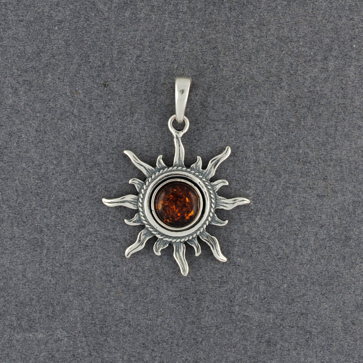 Amber Detailed Bezel Sun Pendant