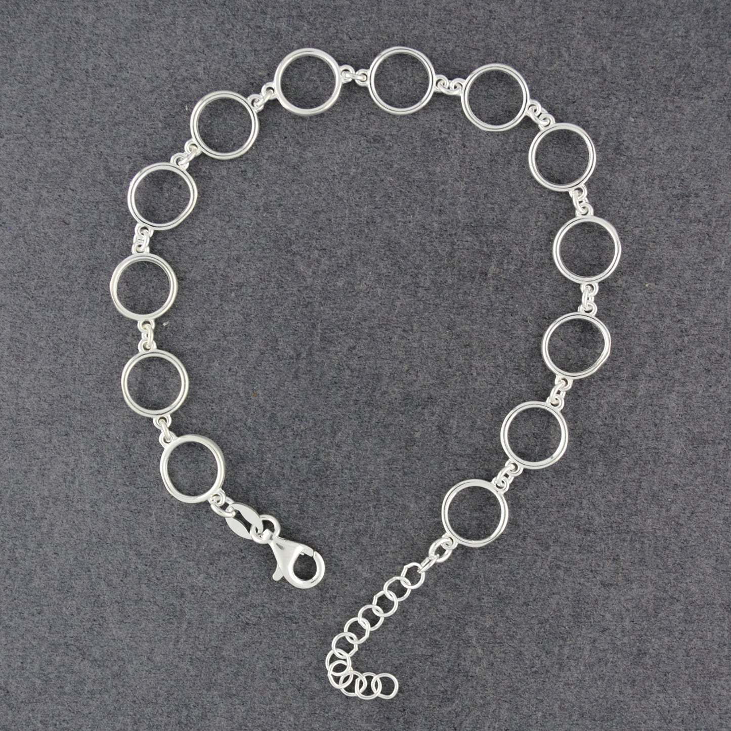 Sterling Silver Delicate Circles Bracelet
