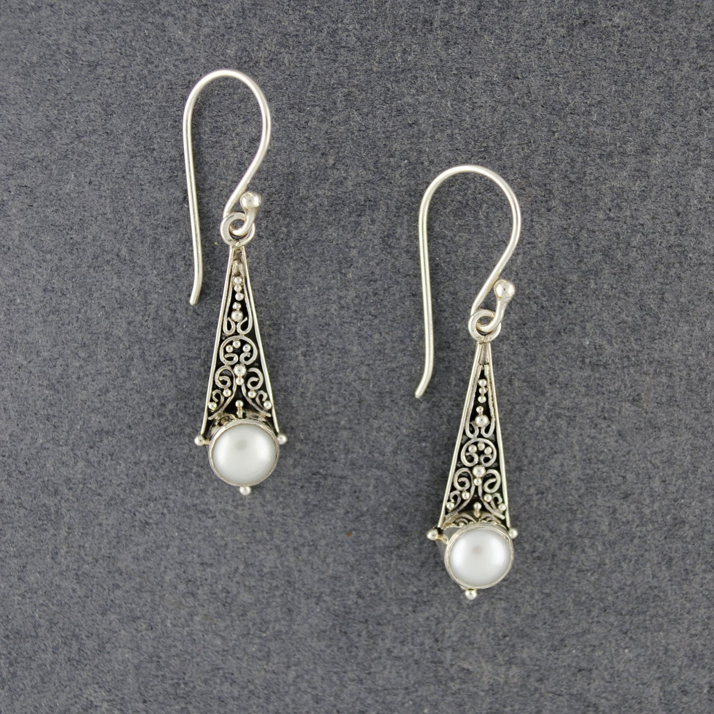 Detailed Pearl Drop Earrings