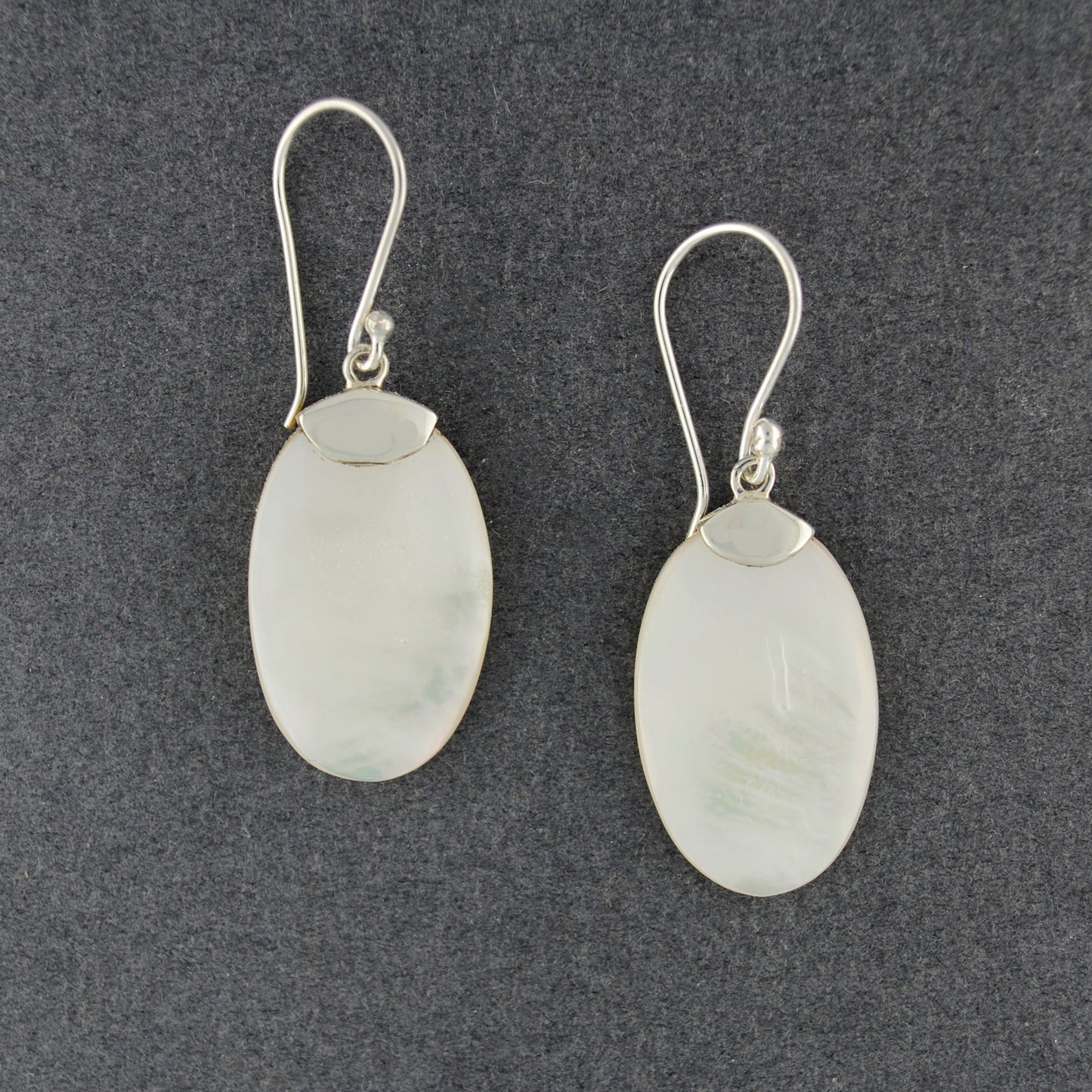 Mother of Pearl Simple Oval Earrings