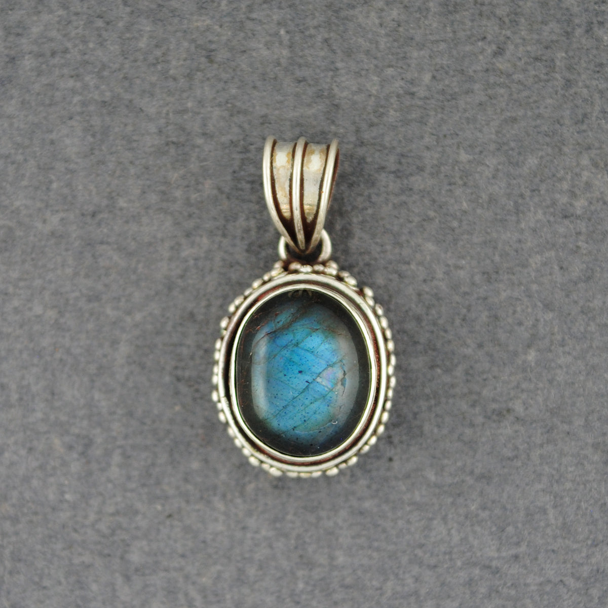 Sterling Silver Labradorite Dotted Bezel Pendant