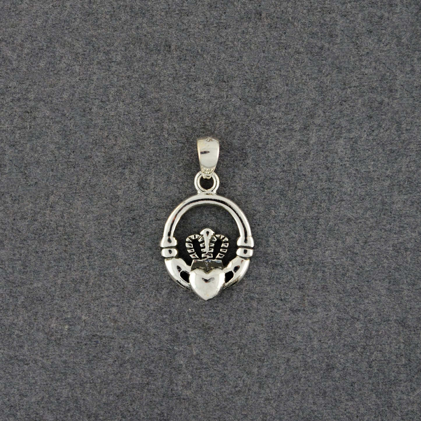 Sterling Silver Claddagh Pendant