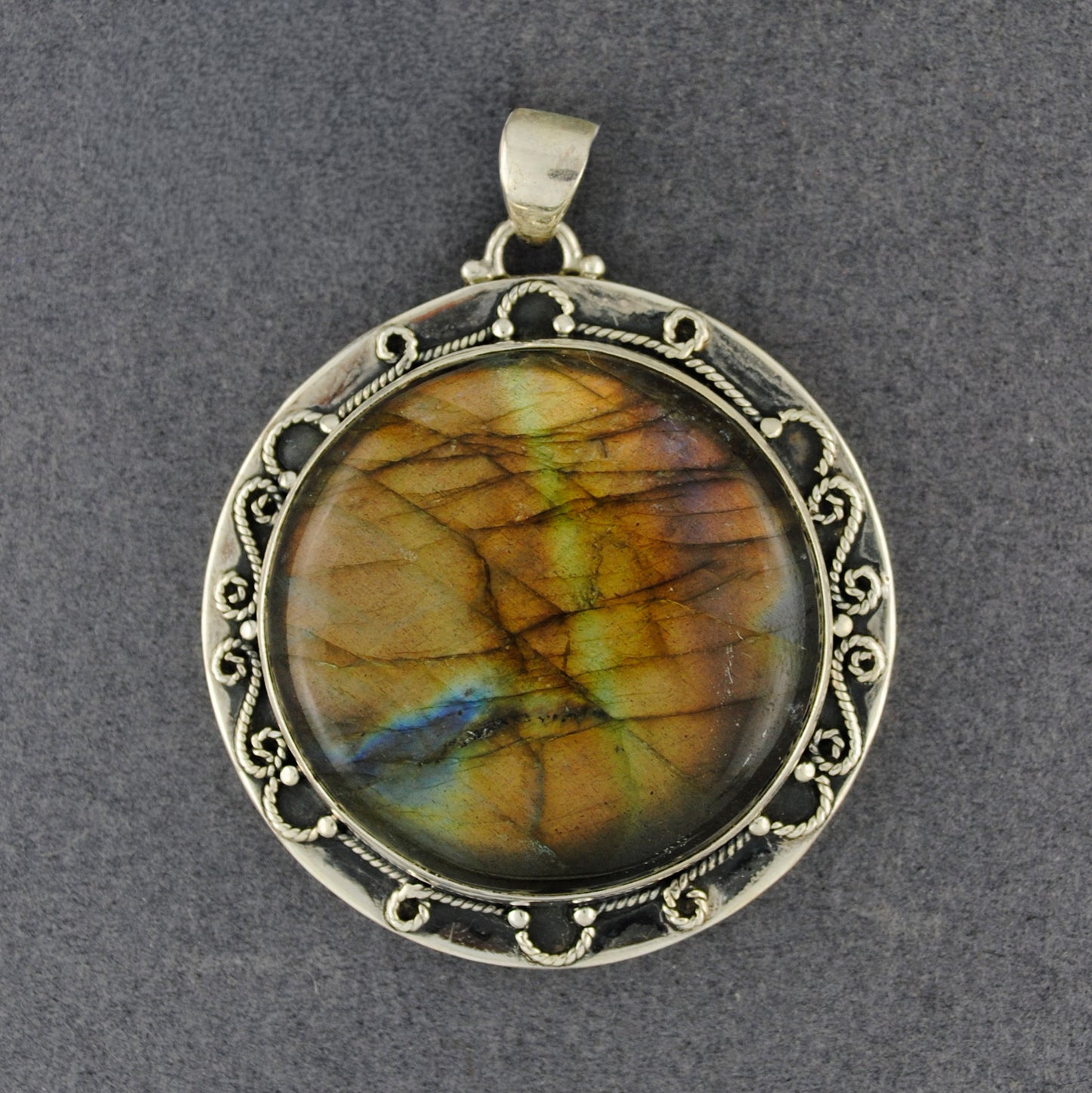 Sterling Silver Fancy Labradorite Circle Pendant