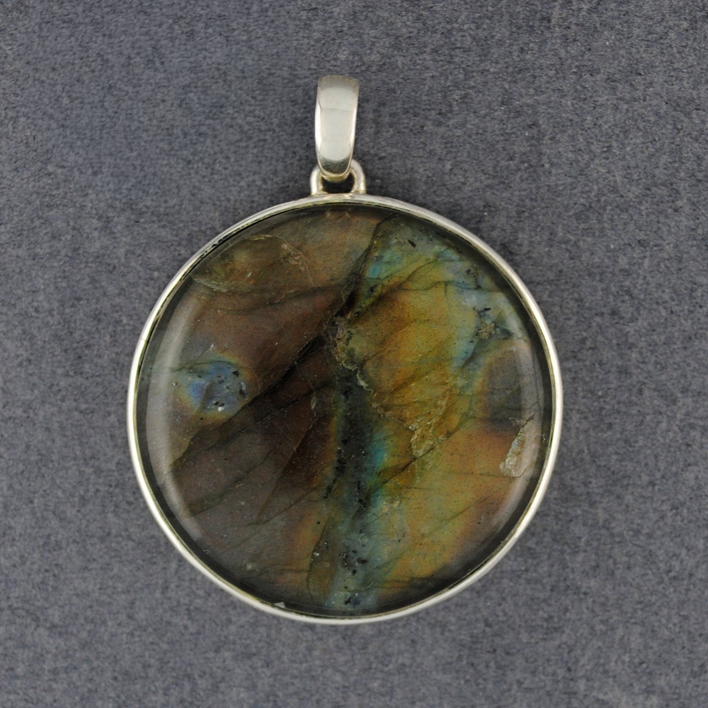 Sterling Silver Golden Labradorite Circle Pendant