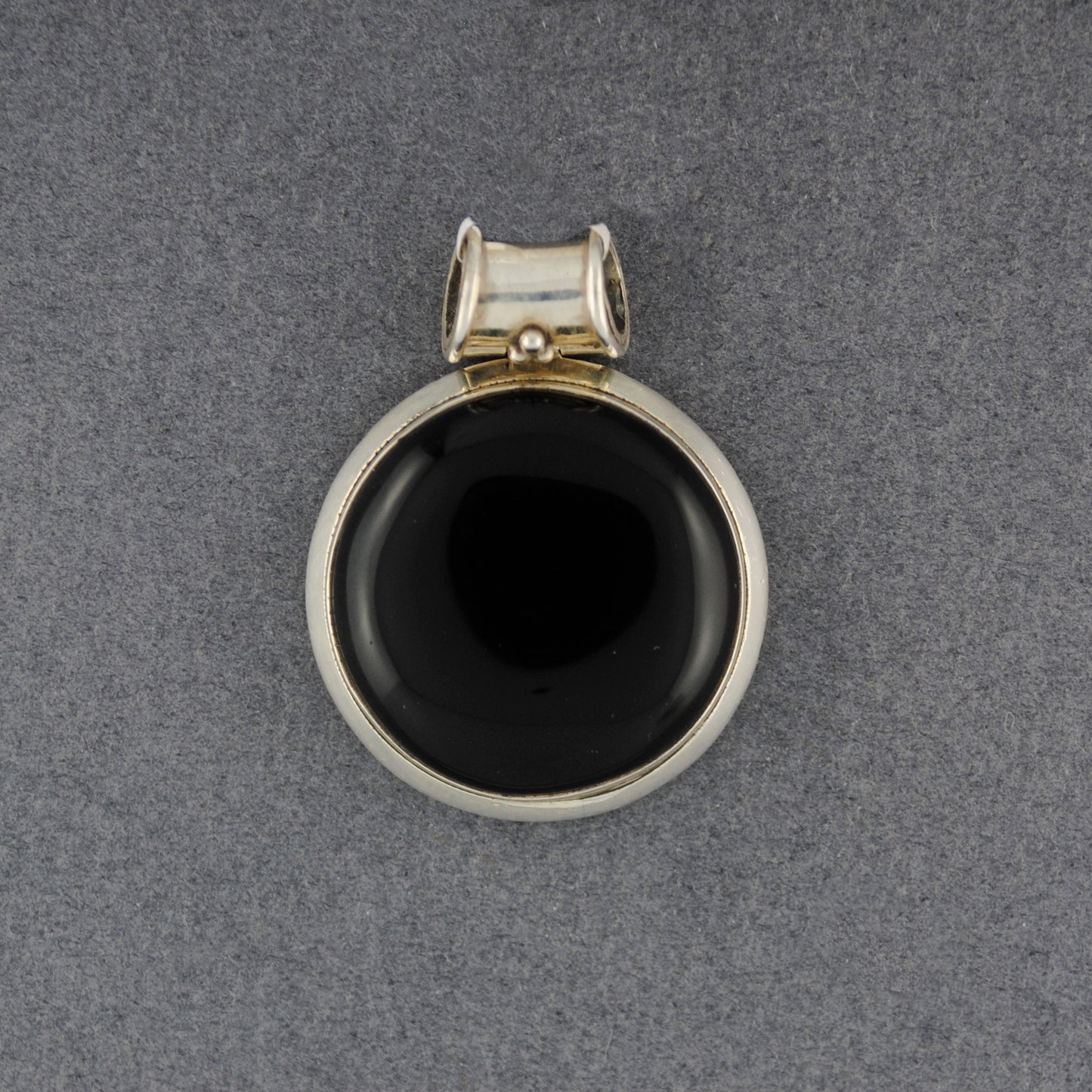 Sterling Silver Black Onyx Small Circle Pendant