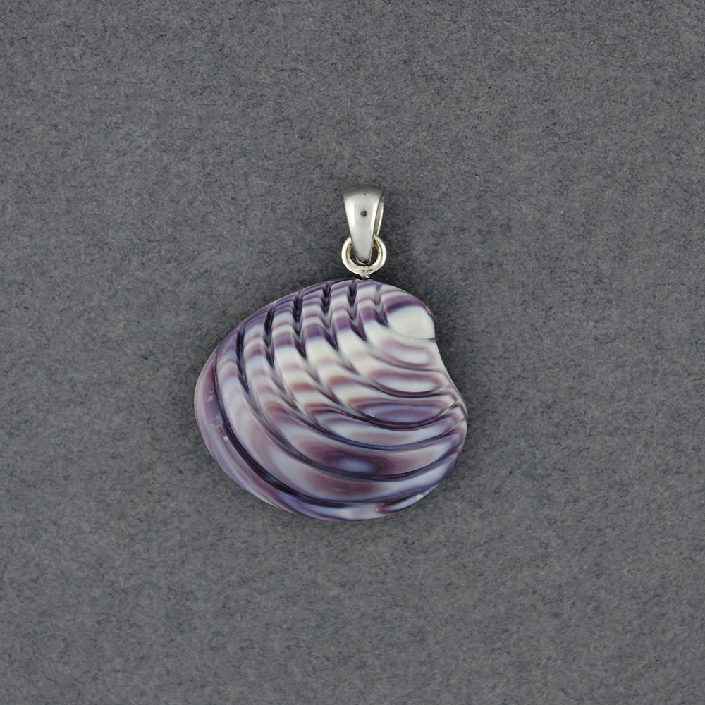 Wampum Quahaug Pendant