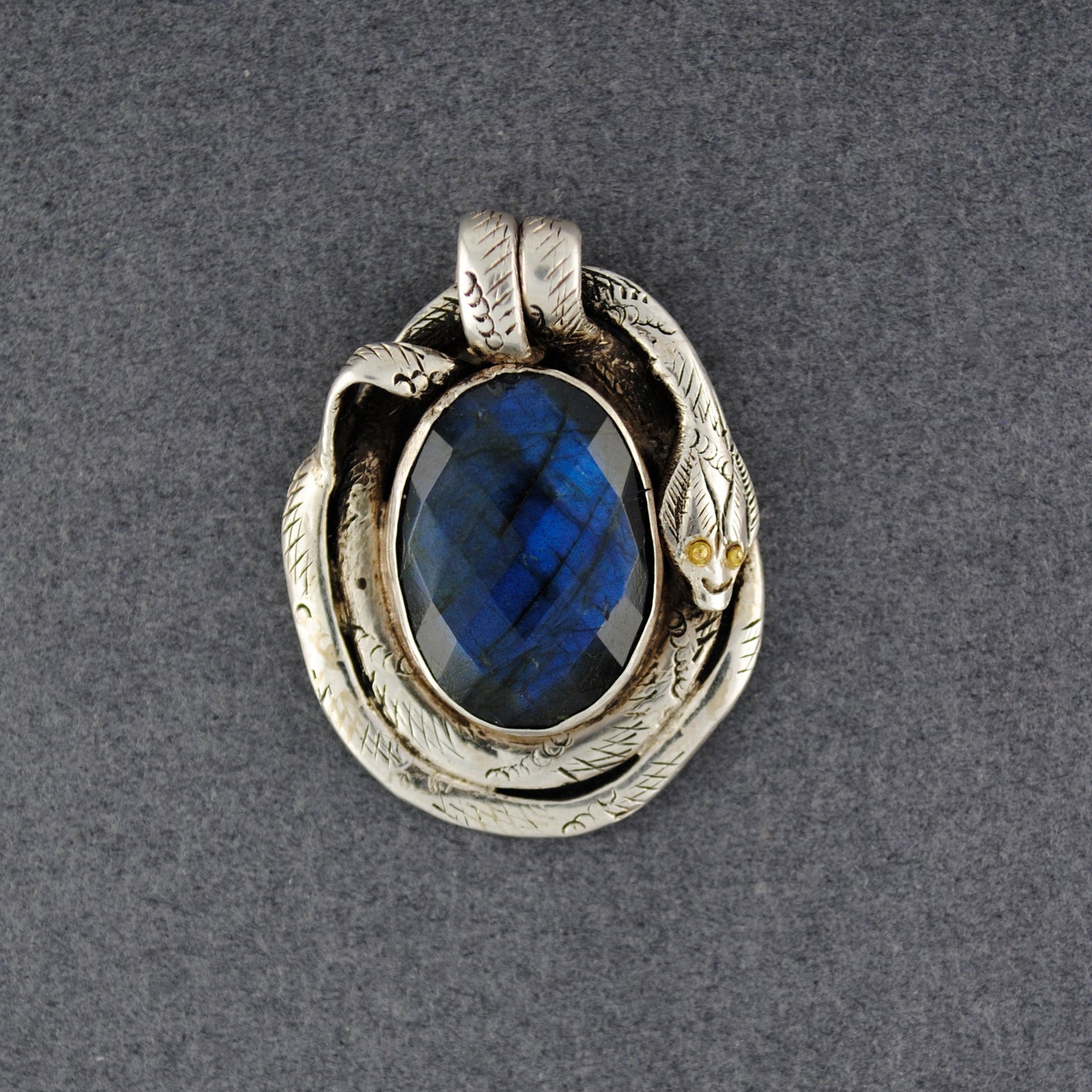 Sterling Silver Labradorite Oval with Snake Pendant