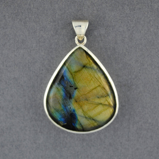 Sterling Silver Labradorite Teardrop Pendant