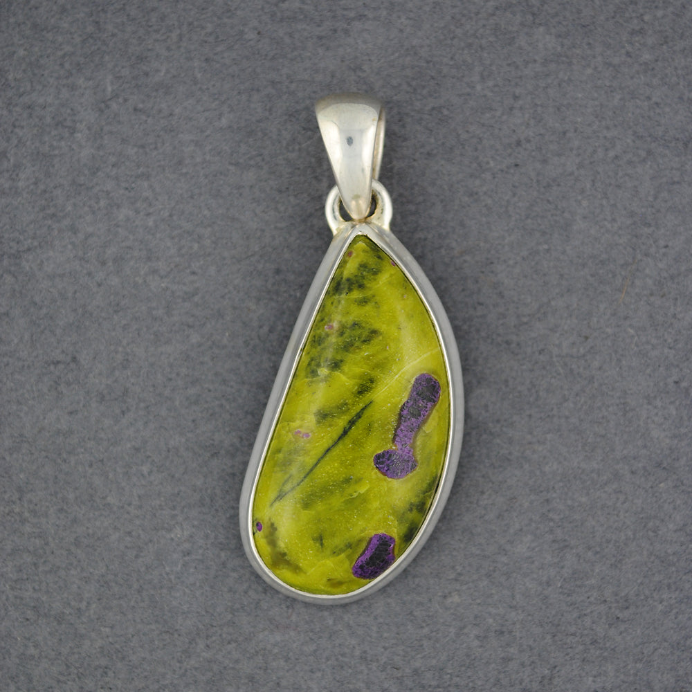 Sterling Silver Stichtite Curved Teardrop Pendant