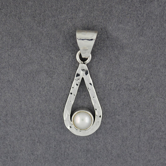 Drop Pearl Pendant