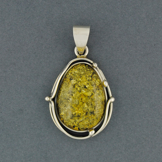 Green Amber Detailed Bezel Pendant