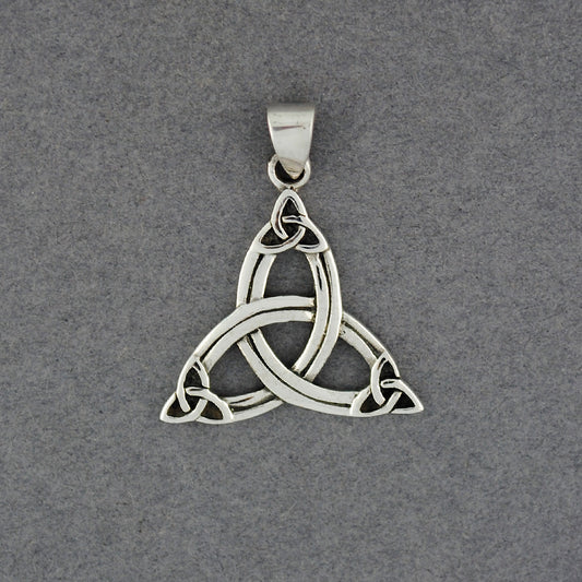 Sterling Silver Detailed Trinity Knot Pendant