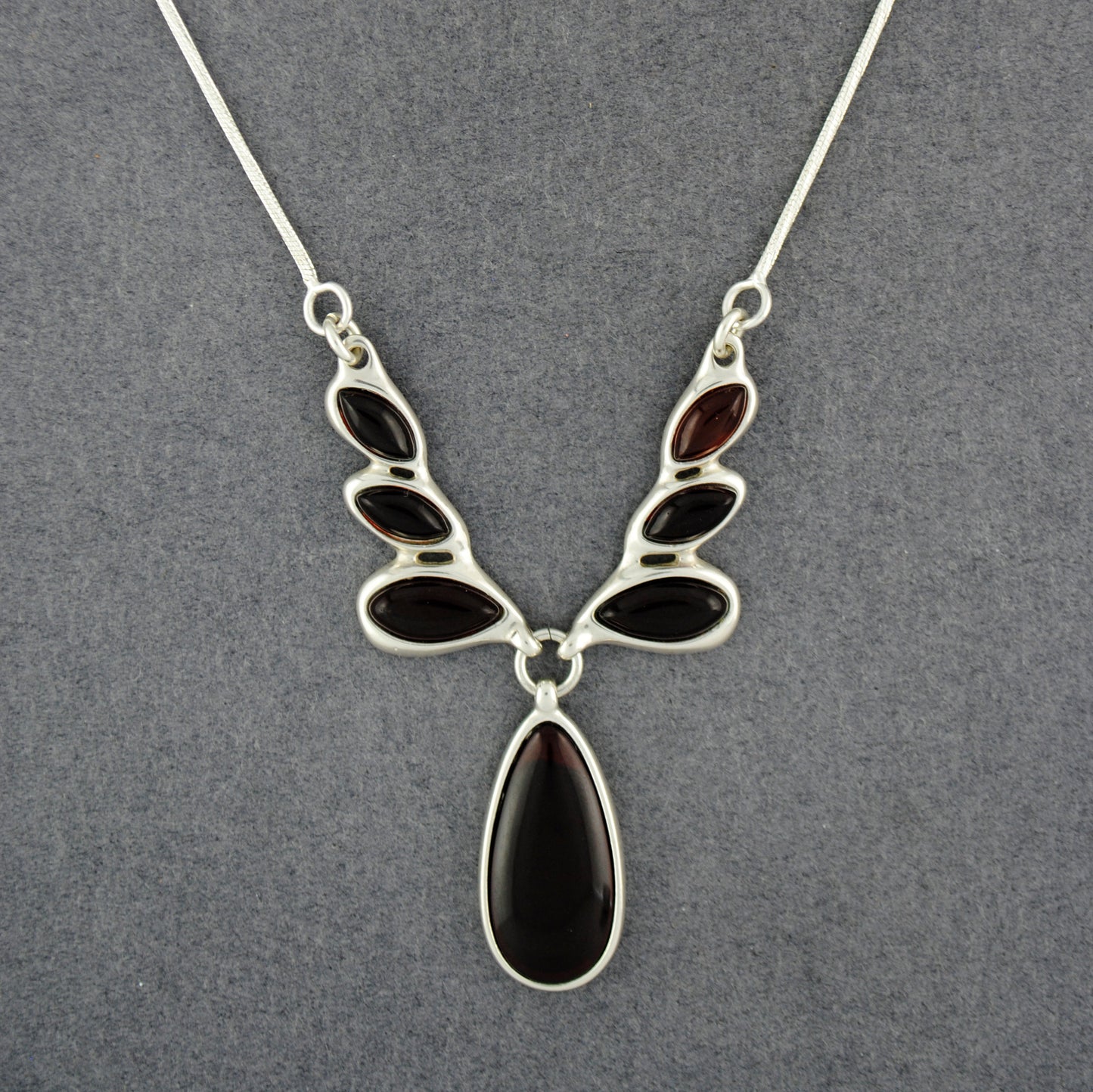 Cherry Amber Teardrops Necklace