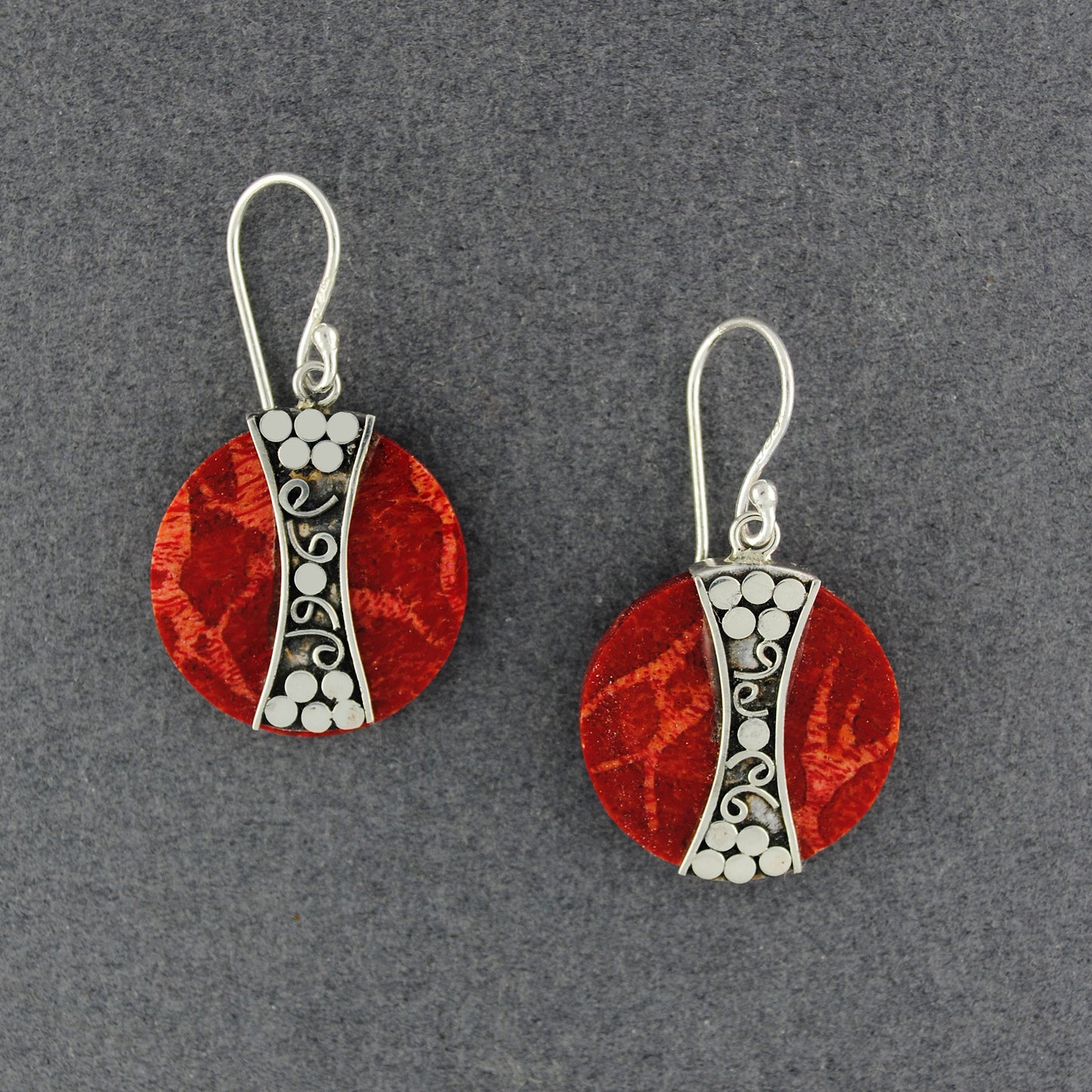 Coral Detailed Disc Earrings