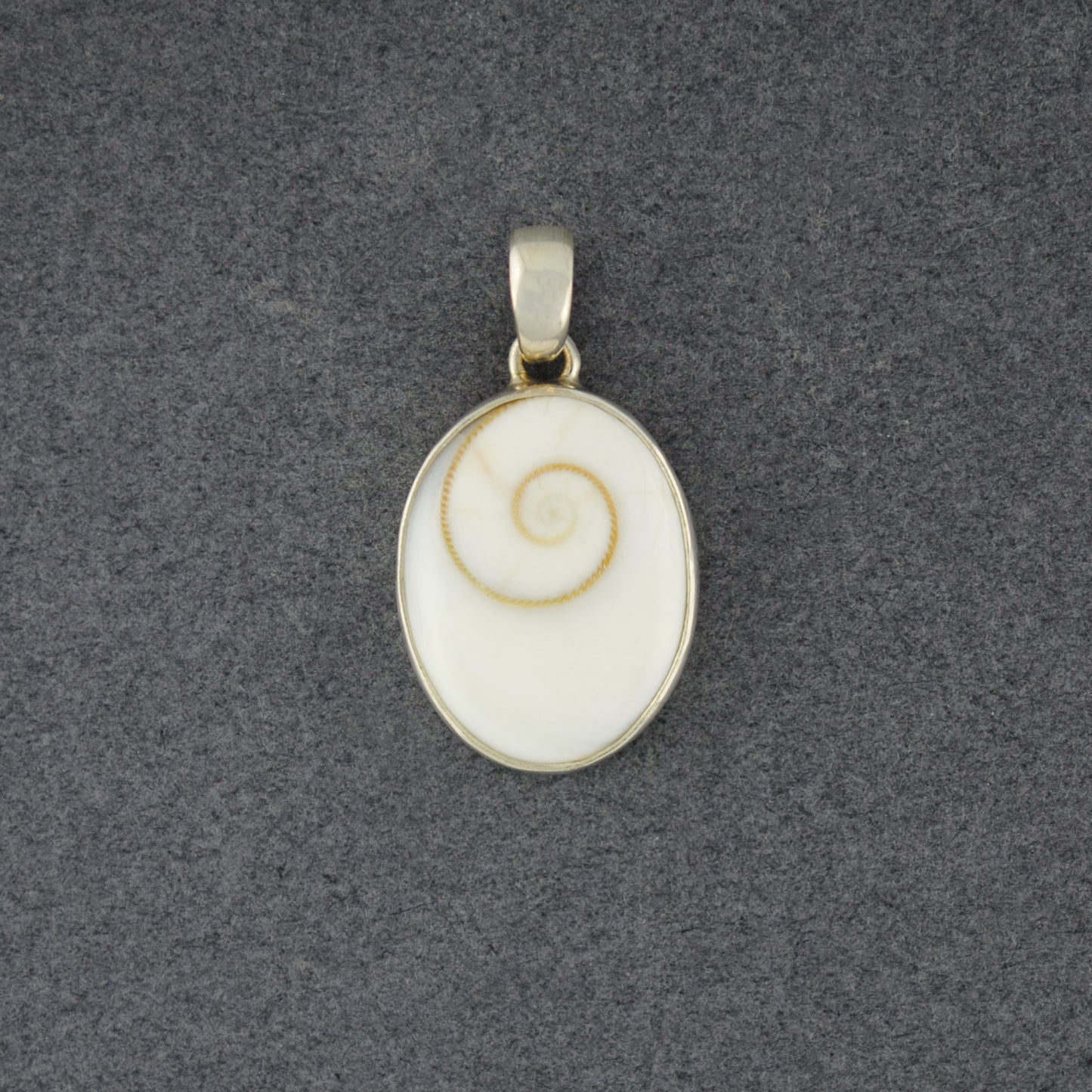 Shiva's Eye Oval with Bezel Pandant