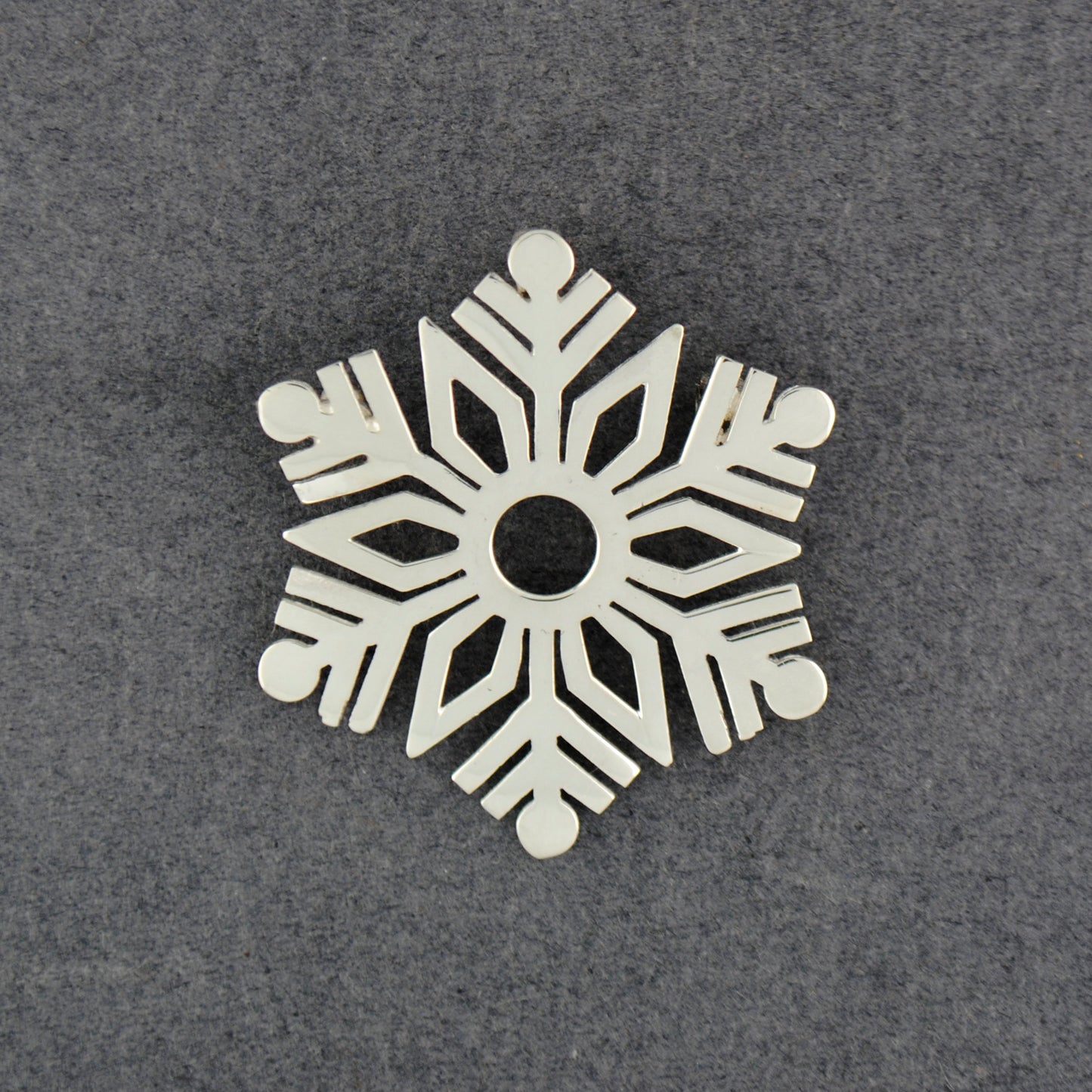 Sterling Silver Limited Edition 2025 Snowflake Pendant