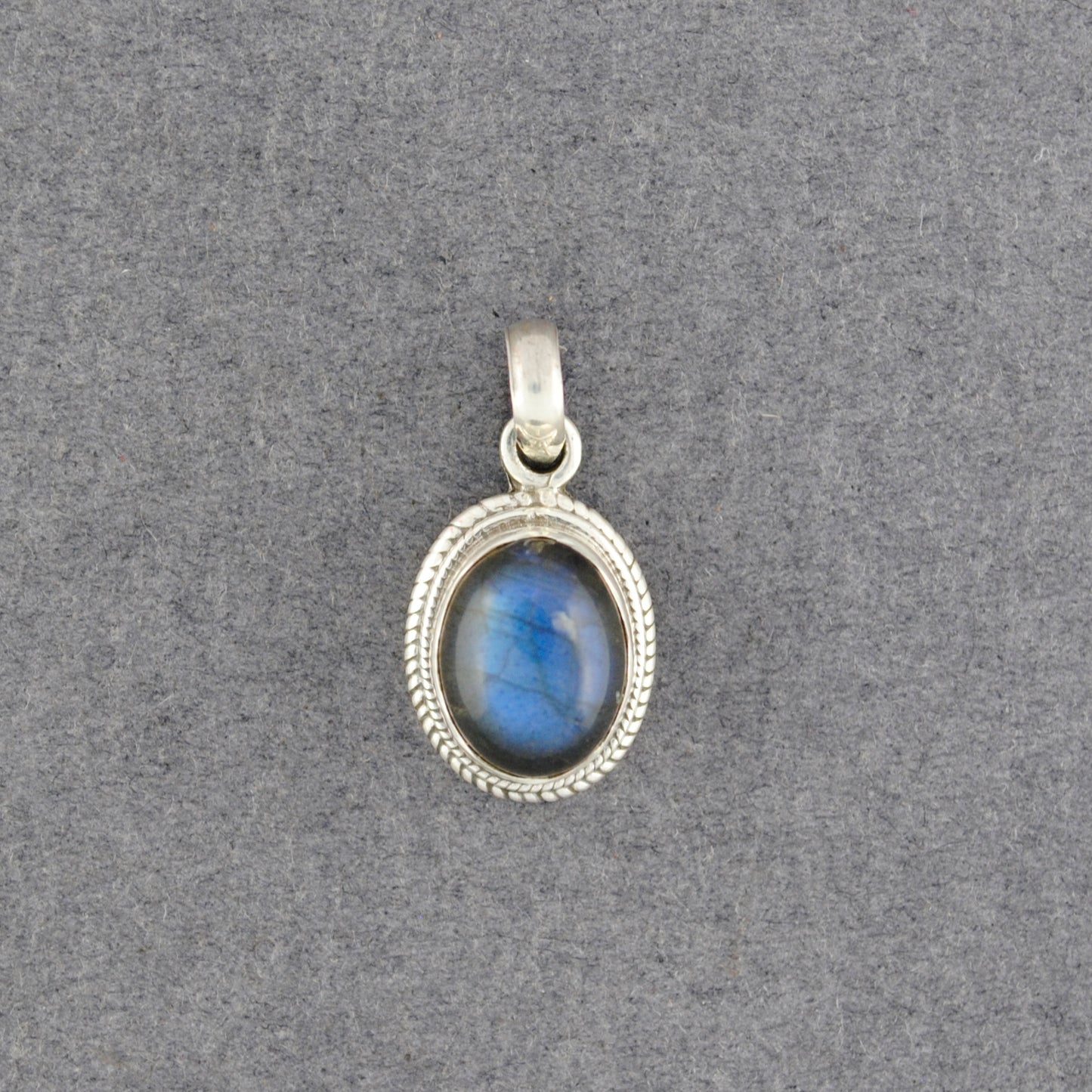 Sterling Silver Labradorite Mini Oval Pendant