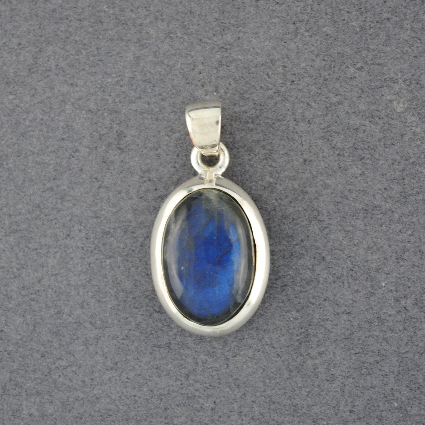 Sterling Silver Labradorite Small Oval Pendant