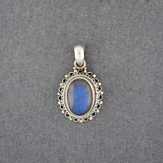 Sterling Silver Labradorite Medium Fancy Oval Pendant