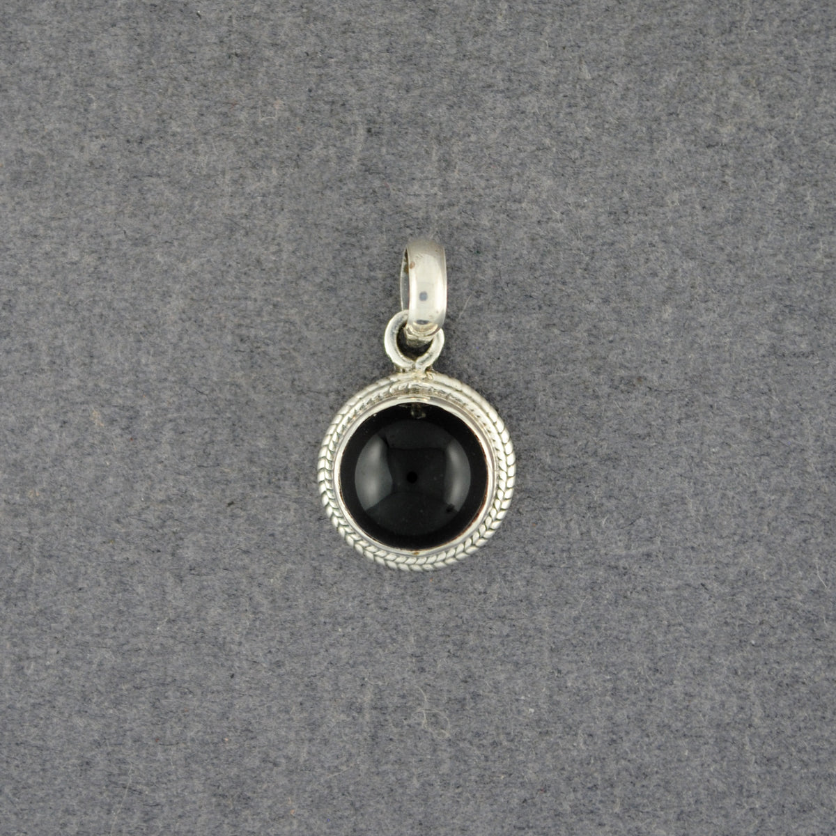 Sterling Silver Onyx Small Circle Pendant