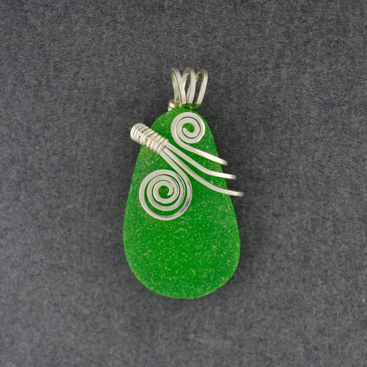 Sterling Silver Green Sea Glass Rip Tide Pendant