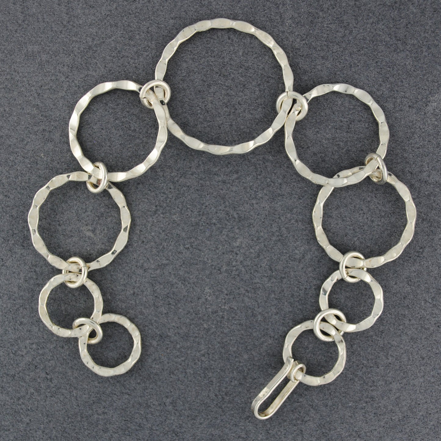 Sterling Silver Hammered Graduated Circle Link Bracelet