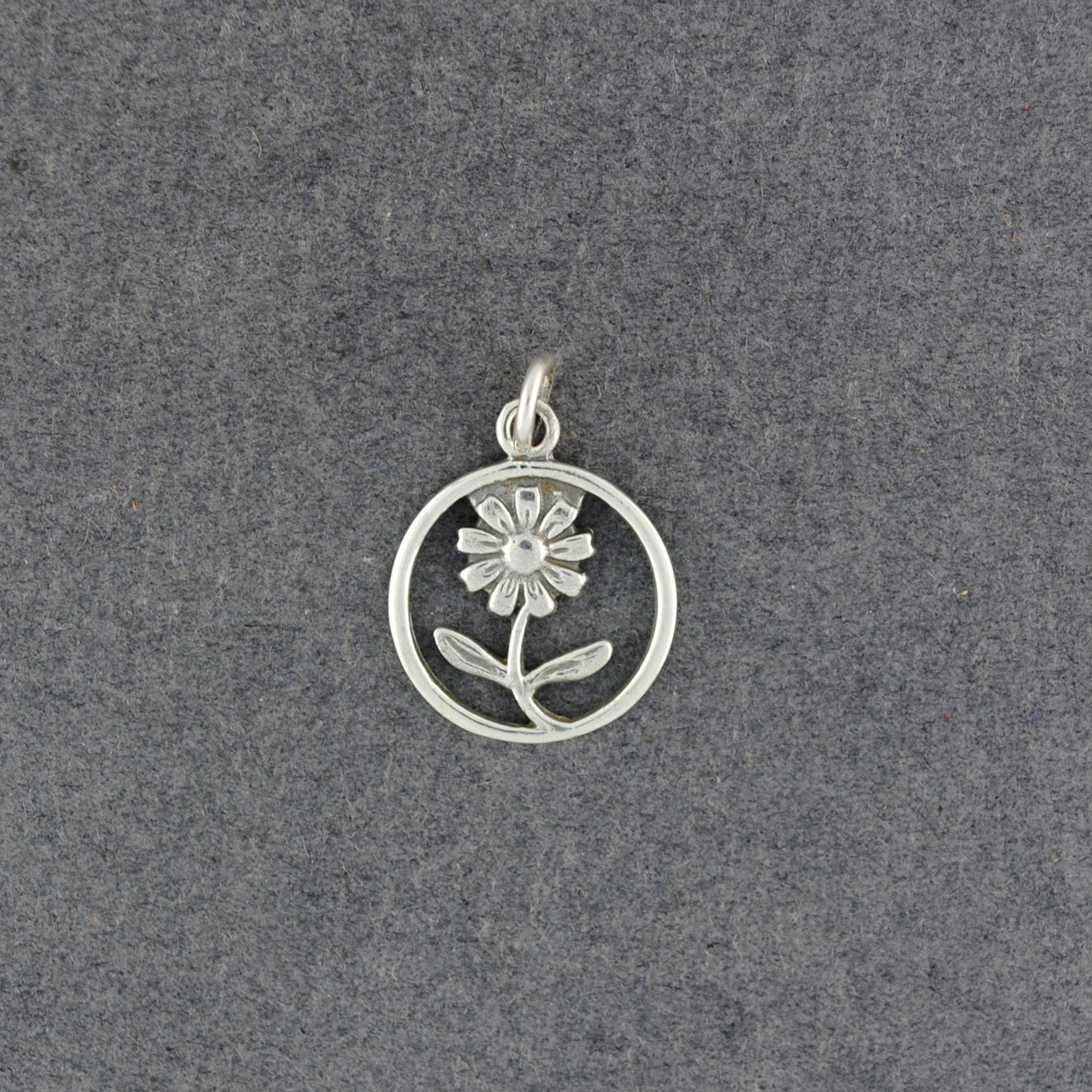 Sterling Silver Daisy in Circle Pendant